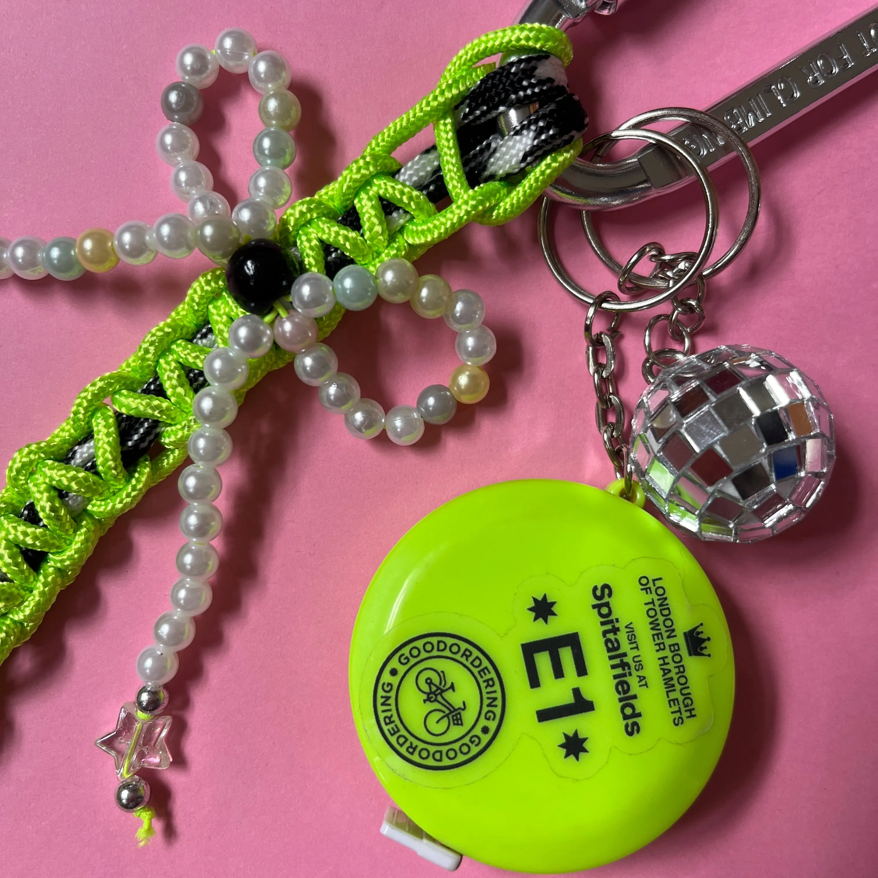 Bag charm and keyring pearl bow