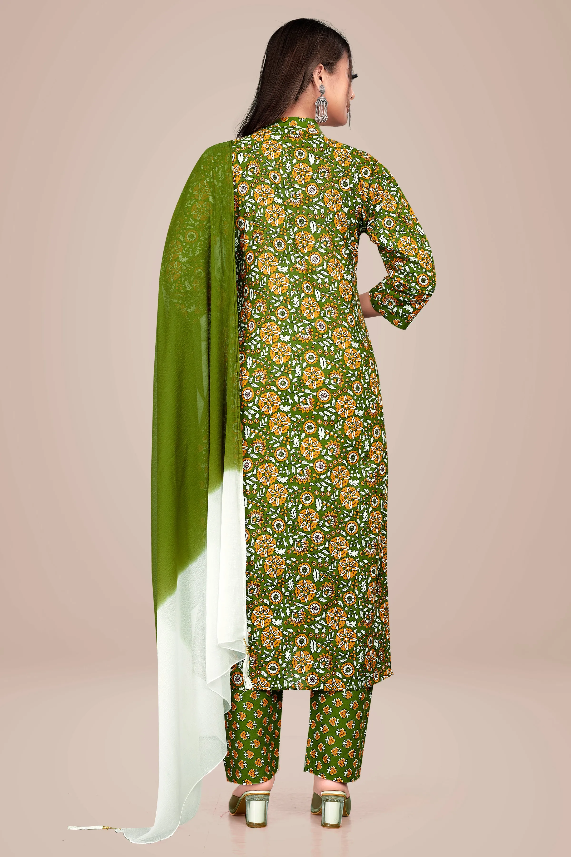 Ekisha's women printed green floral cotton kurta and pant set with dupatta